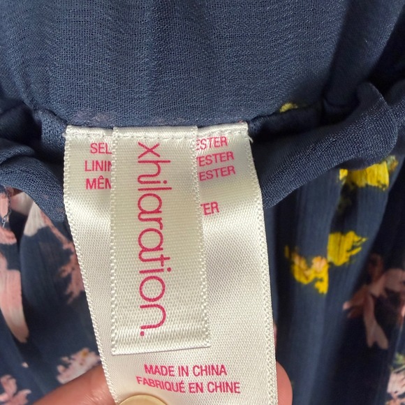 Xhilaration Skirt Size S Navy Blue Floral Pleated High Low Elastic Waist Boho - Picture 3 of 11